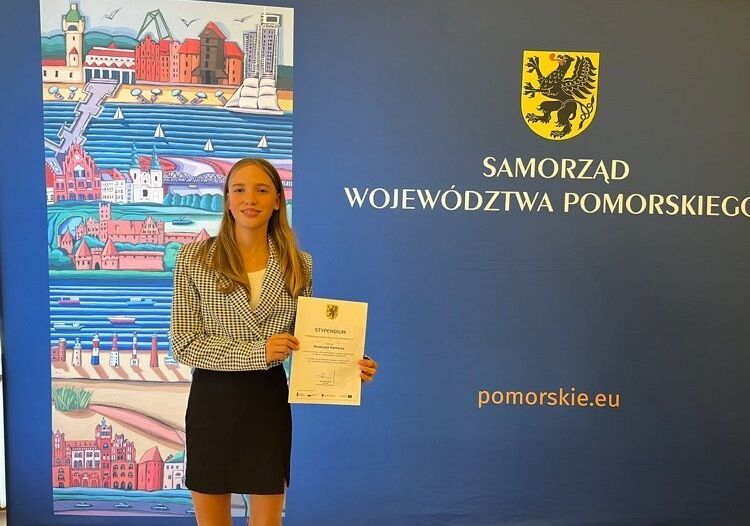 Anastazja z dyplomem