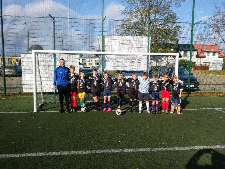  Grafika #0: Z Podwórka na Stadion o Puchar Tymbarku