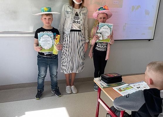 Wiosenne nakrycie głowy, Z. Hagel, T. Kępka