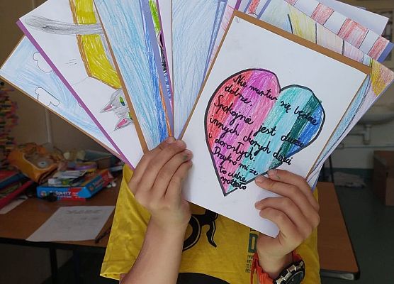 Kartka na dzień dziecka kl. III a