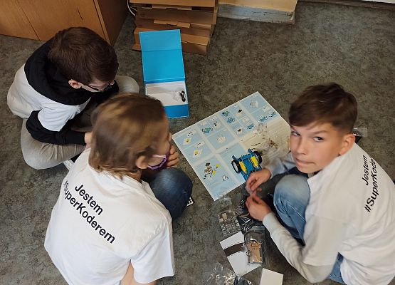 Silniki przykręcone