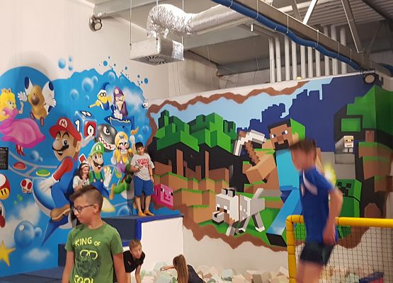 4b w Parku Trampolin