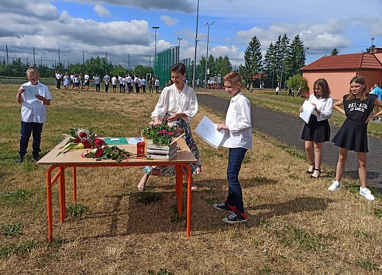 Piotr otrzymał świadectwo