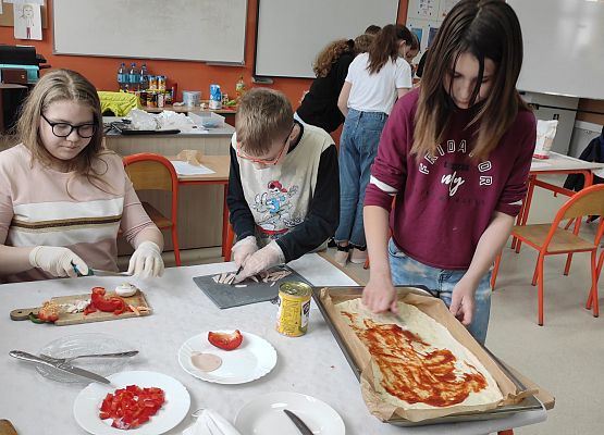 Grafika 5: „Czas na zdrową pizzę”