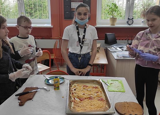 Grafika 7: „Czas na zdrową pizzę”