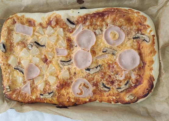 Grafika 17: „Czas na zdrową pizzę”