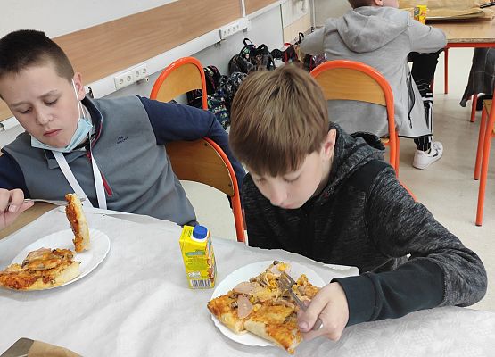 Grafika 20: „Czas na zdrową pizzę”