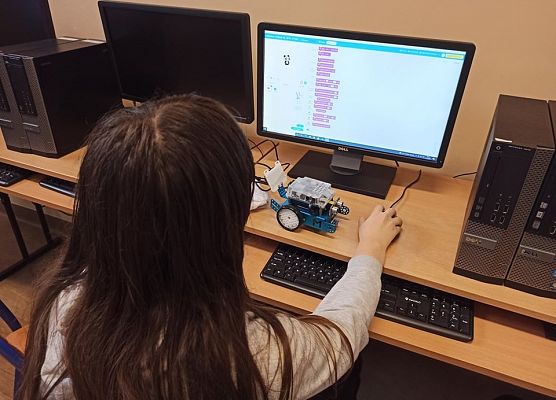 Jessica zaczyna programować grę