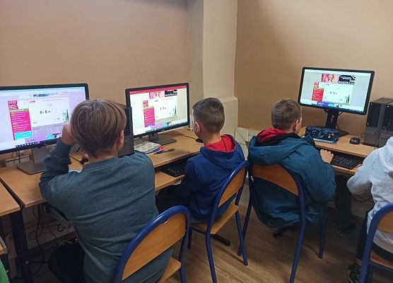 Grafika 4: Światowy Dzień Tabliczki Mnożenia