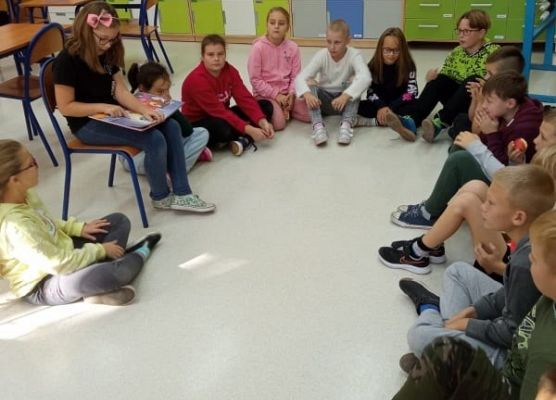 klasa 3b - Spotkanie z książką