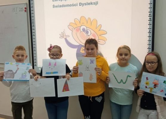 Klasa 3b poznaje przygody Bratka