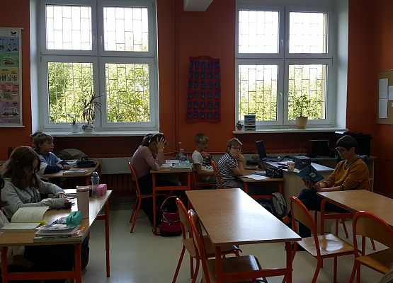 pani Irenka czyta w 6a