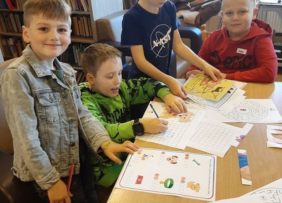 Czytam z klasą, J. Brzeski, II a