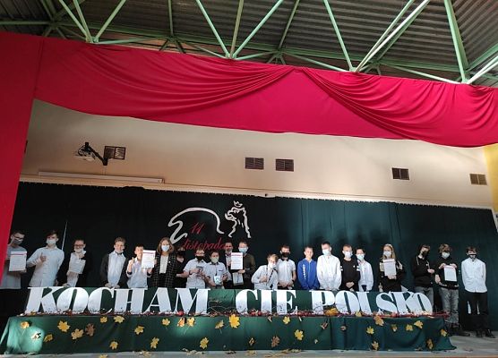 rozdanie nagród klasy 7-8