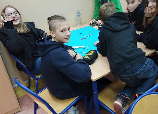 Praca w grupie uczniów z 7c