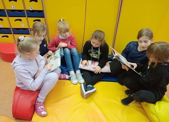 maraton czytelniczy, A. Pilarska, A. Tabaka, kl. II a