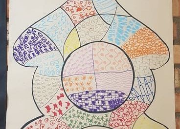 Miś wykonany przez uczniów klasy 1b