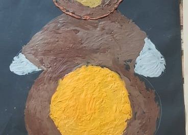 Miś wykonany przez uczniów klasy 2b