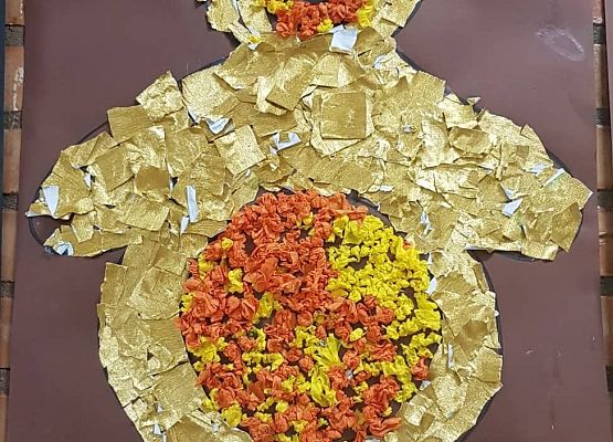 Miś wykonany przez uczniów klasy 1a