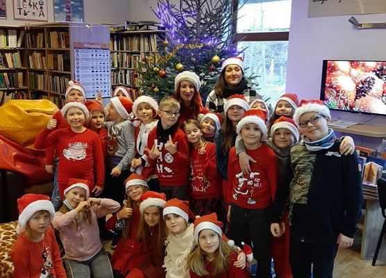 Mikołajowa lekcja czytelnicza, klasa II a