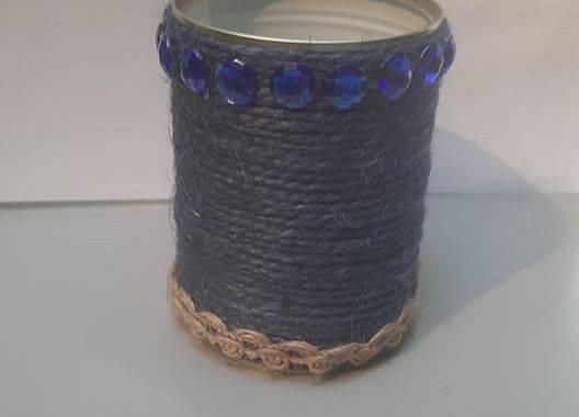 organizer z sznurkiem i ozdobami