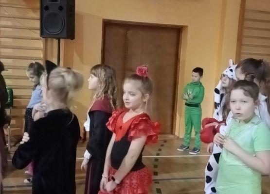 bal karnawałowy, A. Roda, K. Lewandowska, kl. II a