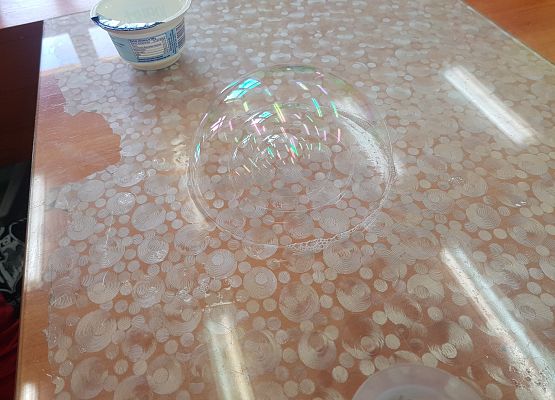 Potrójna bańka mydlana