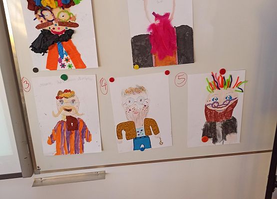 Uczniowie klasy 2b stworzyli portrety Pana Kleksa.