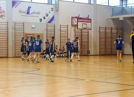 dziewczynki podczas meczu