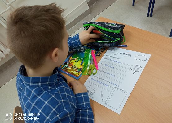 Karta tytułowa prawie skończona Jeszcze okładka książki