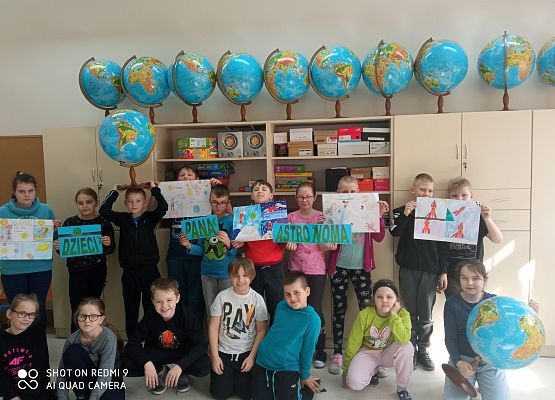 Klasowy komiks pt. "Dzieci Pana Astronoma"