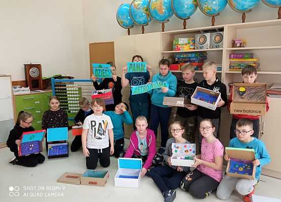 Pudełka z lektur w klasie trzeciej