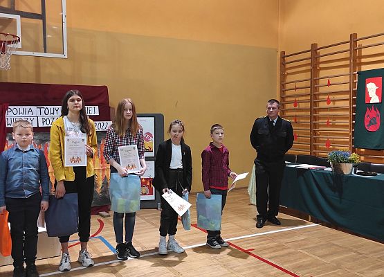 Uczestnicy OTWP etap powiatowy nagrodzeni dyplomami