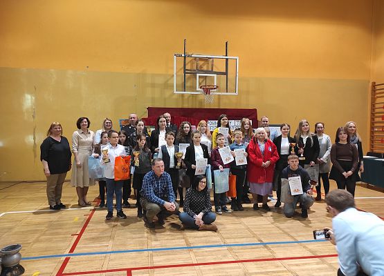 Uczestnicy_ opiekunowie i organizatorzy OTWP etap powiatowy