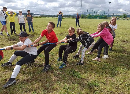klasa 4a przeciąganie liny