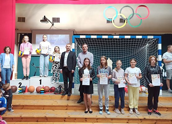 nagrodzone dziewczynki