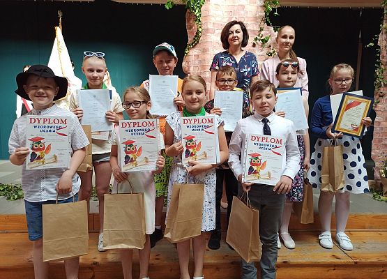 uczniowie klasy 3 wyróżnieni w nauce