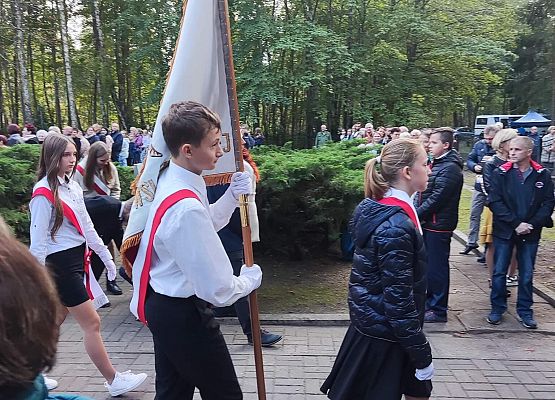 wyprowadzenie sztandaru