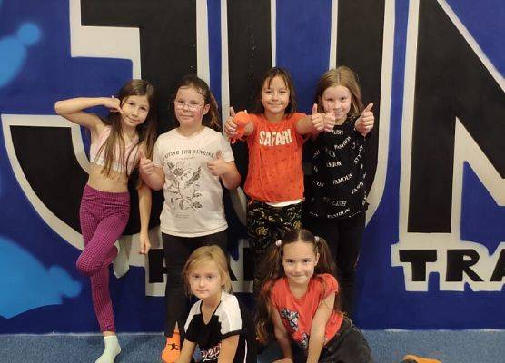 Dziewczyny z 2 a w JumpCity