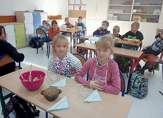 sałatki owocowe A. Tabaka A. Roda kl. 3a