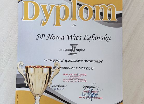 dyplom dziewcząt