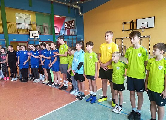 chłopcy na eliminacjach gminnych