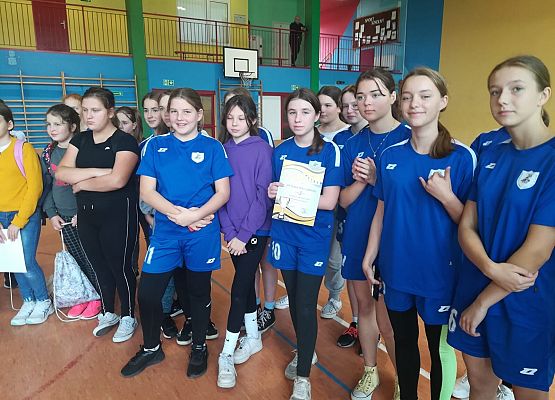 dziewczęta na eliminacjach gminnych