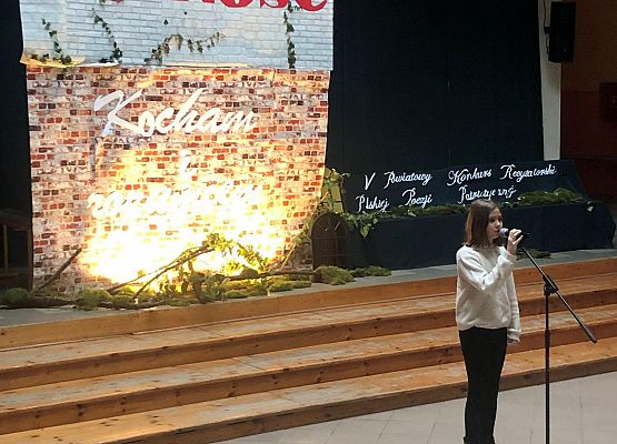 pierwsza uczetniczka