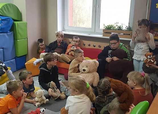 Dzień Pluszowego Misia zajęcia na świetlicy
