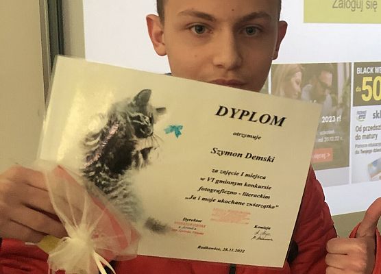 Szymon po przyjeździe do szkoły