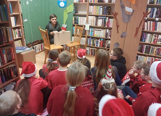mikołajkowe zajęcia czytelnicze klasa 3a