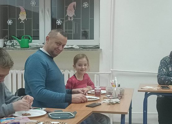 rodzinne mikołajkowe warsztaty Maja z tatą