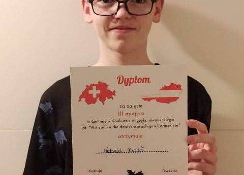 Nataniel z dyplomem i nagrodą