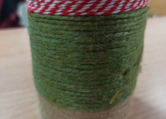 organizer z zielonego sznurka